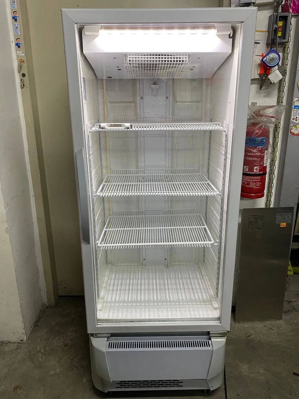 AANRS drink chiller rental Singapore, Panasonic 248L Glass Display 1 Door Drink Chiller, in use at a real Singapore event