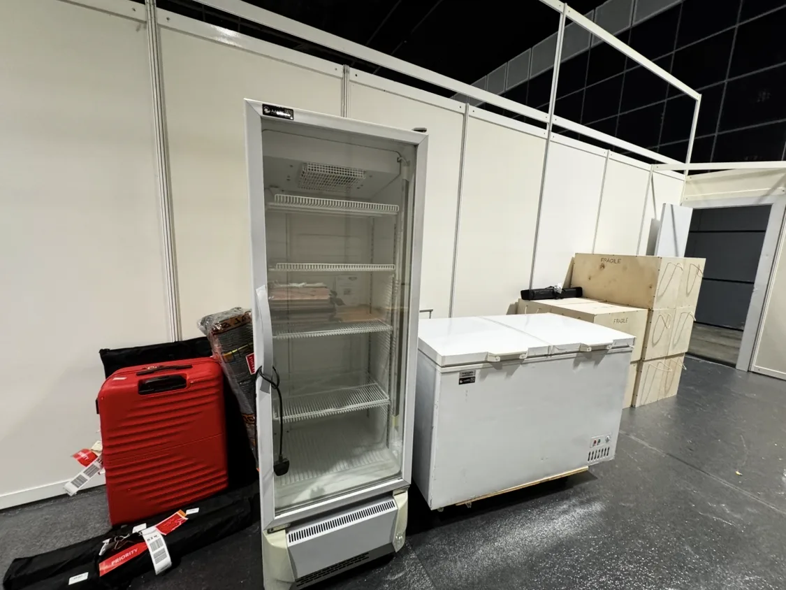 AANRS drink chiller rental Singapore, Panasonic 330L Glass Display 1 Door Drink Chiller, in use at a real Singapore event