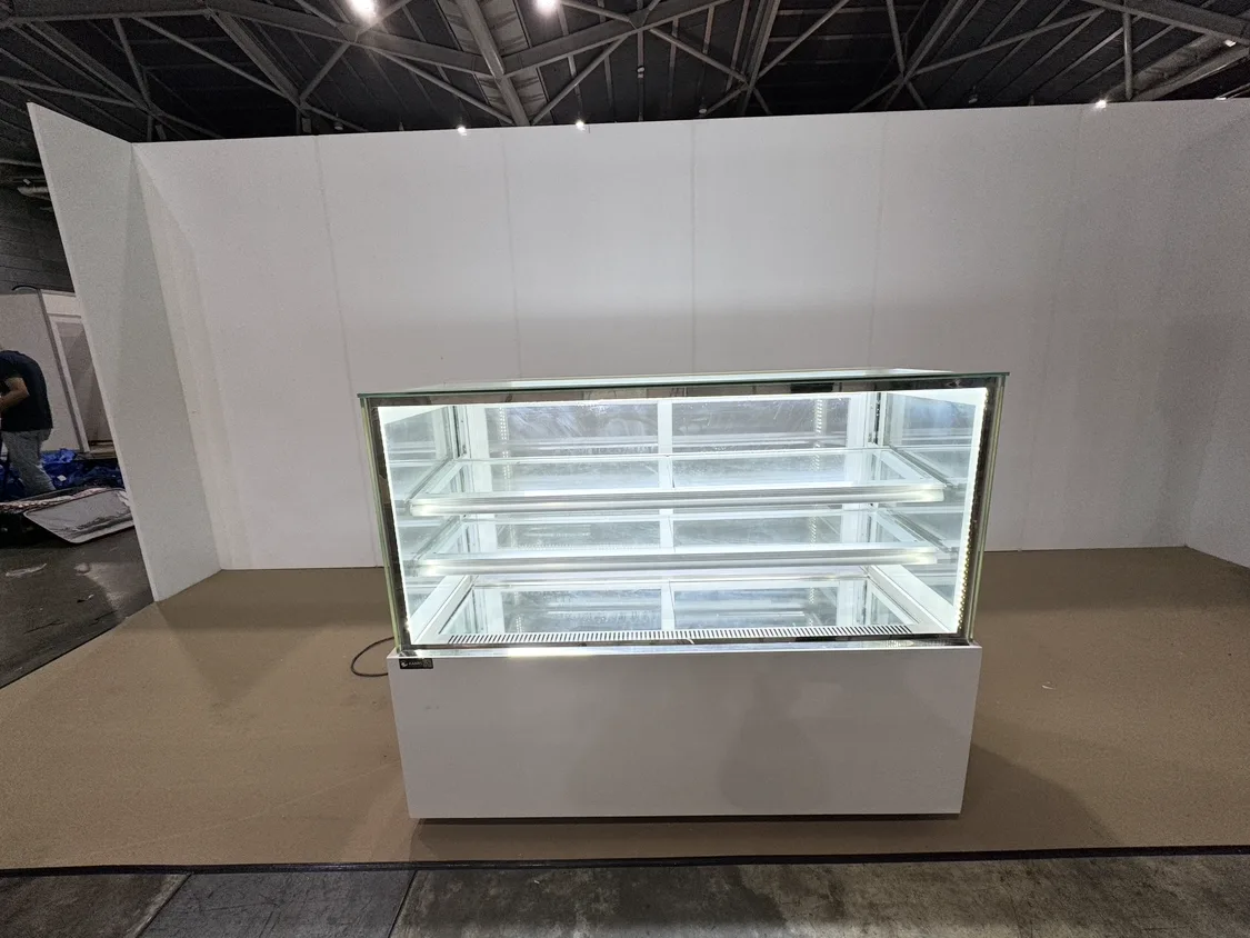 Kojima Three-Layer Cake Display Chiller B150L3-W-C (White LED / 150cm / White Finishing) in use at a real event