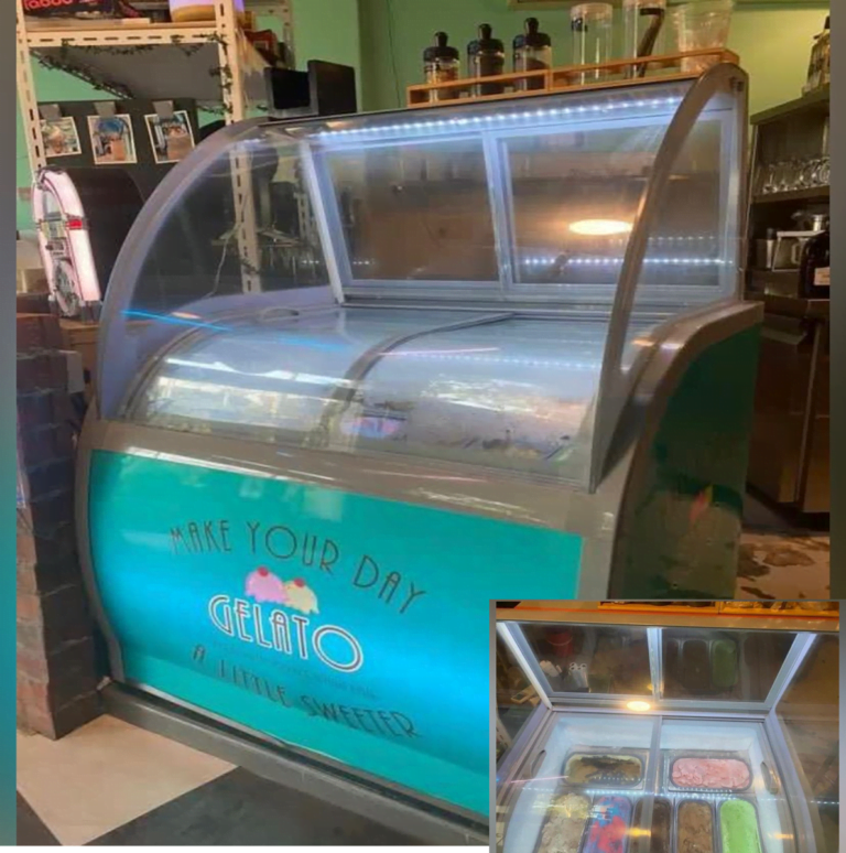 Premium Ice Cream/Gelato Freezer with Double Glass for Live Scoping in Singapore